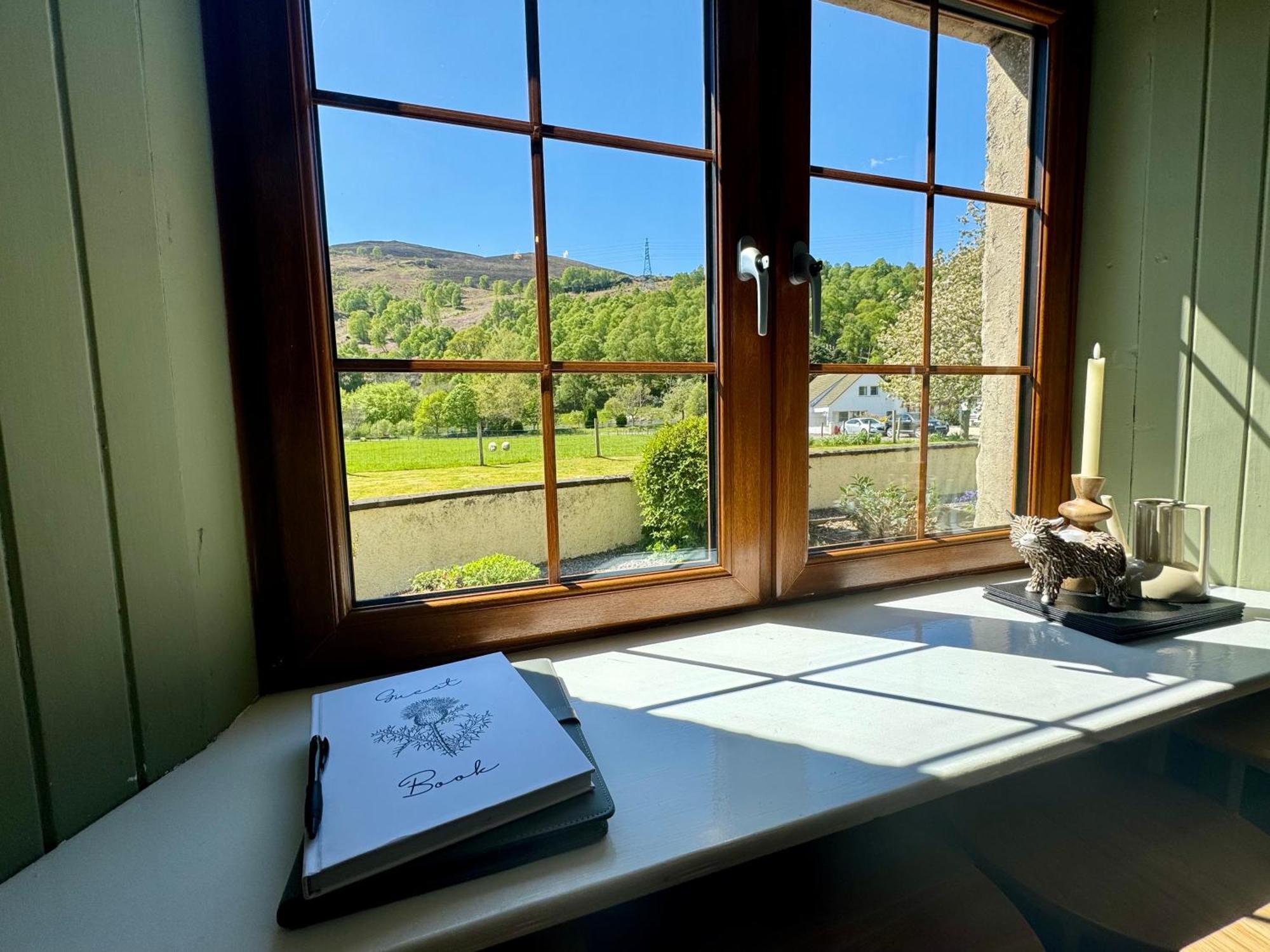 Rosemount Bothy - Highland Cottage Garve Esterno foto