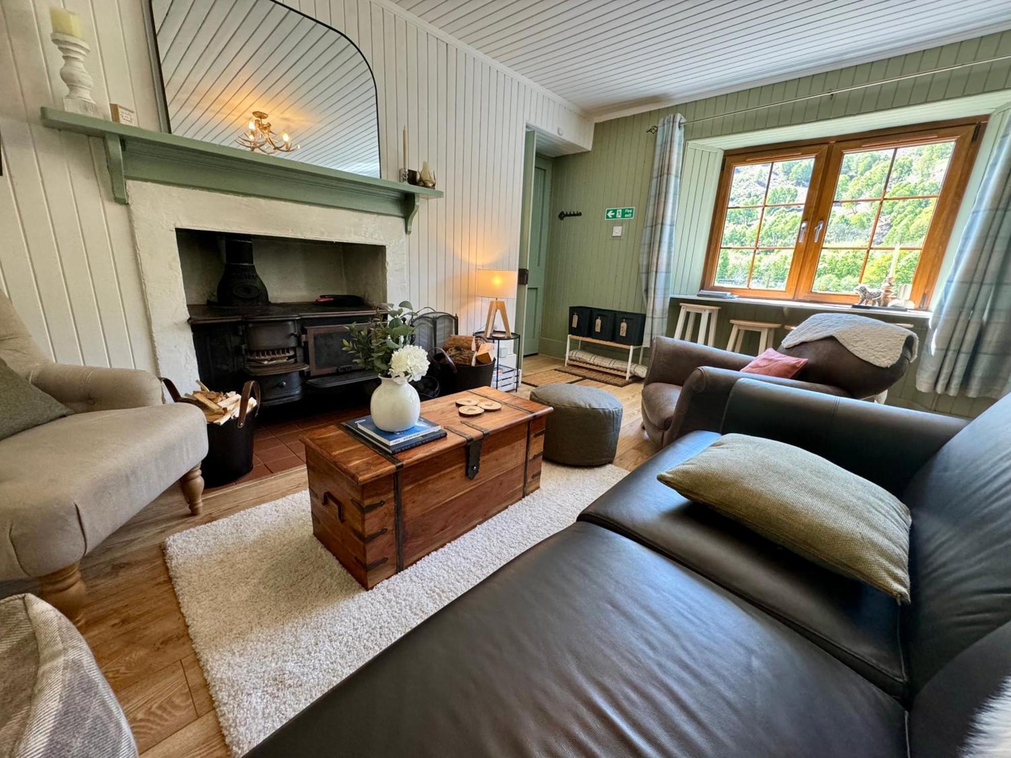 Rosemount Bothy - Highland Cottage Garve Esterno foto